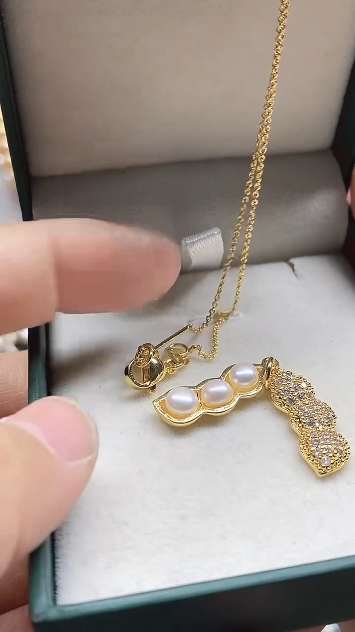 淡水珍珠未镶嵌颈饰多人