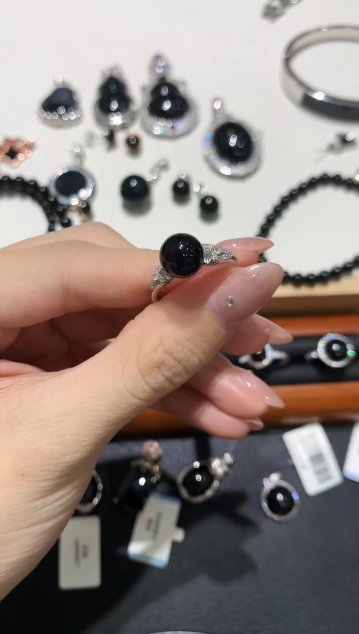 翡翠18K金镶嵌吊坠(不含链)31团购