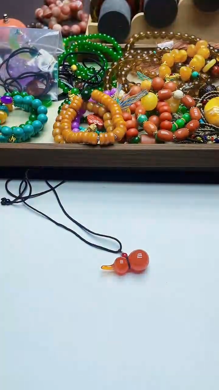 裸石琥珀未镶嵌000000000584