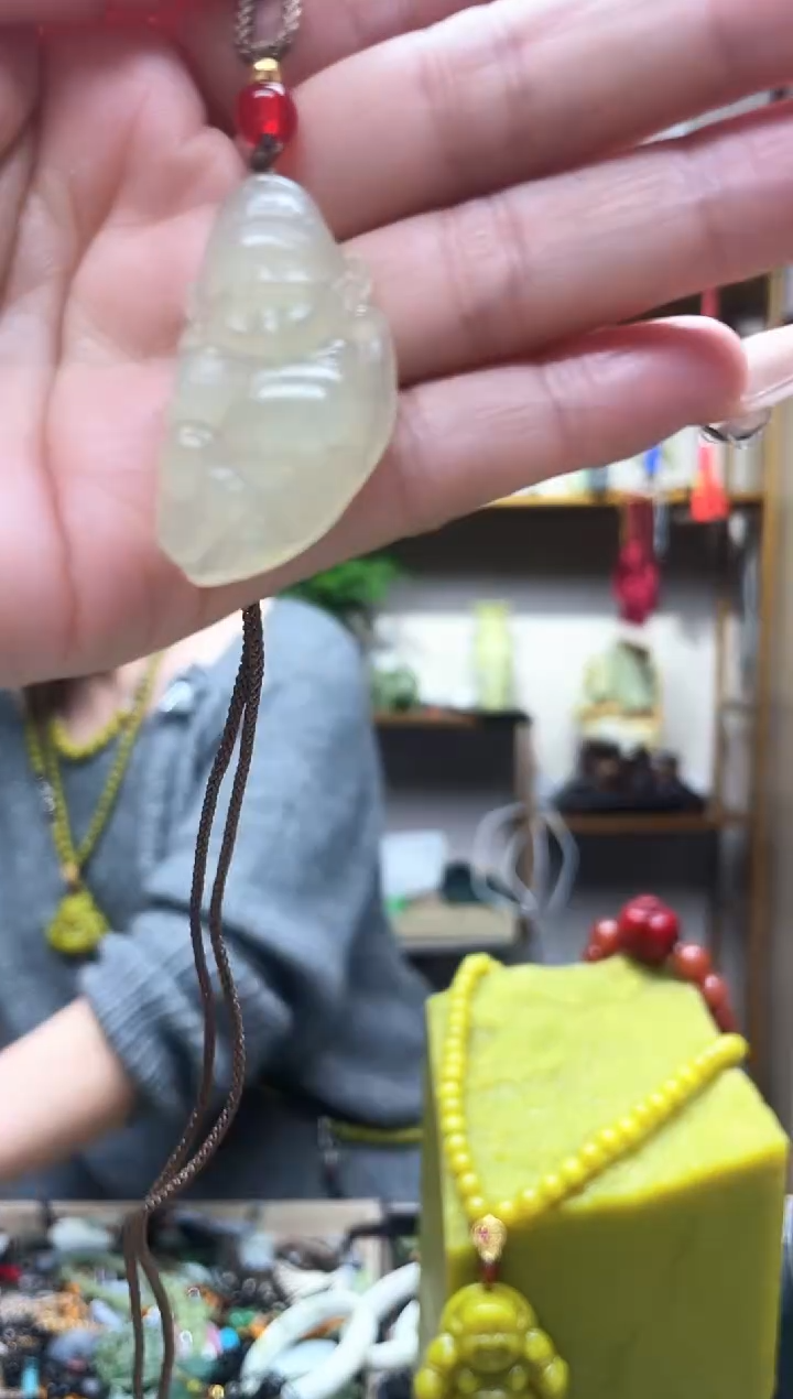 未镶嵌岫玉吊坠涵*`