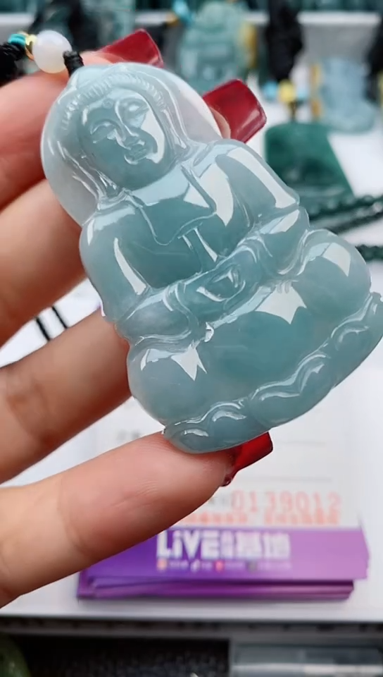 【闪购商品】翡翠颈饰未镶嵌          