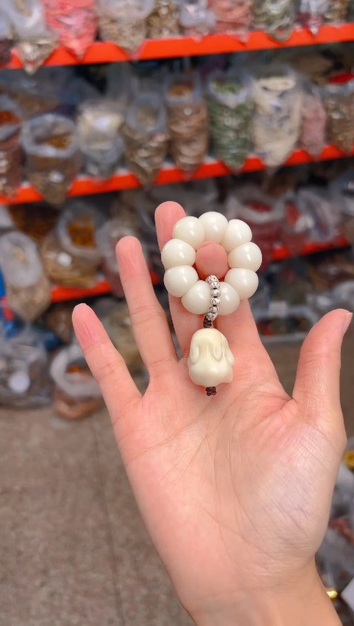 吊坠菩提根/象牙果荔枝栋手捻 白色兔