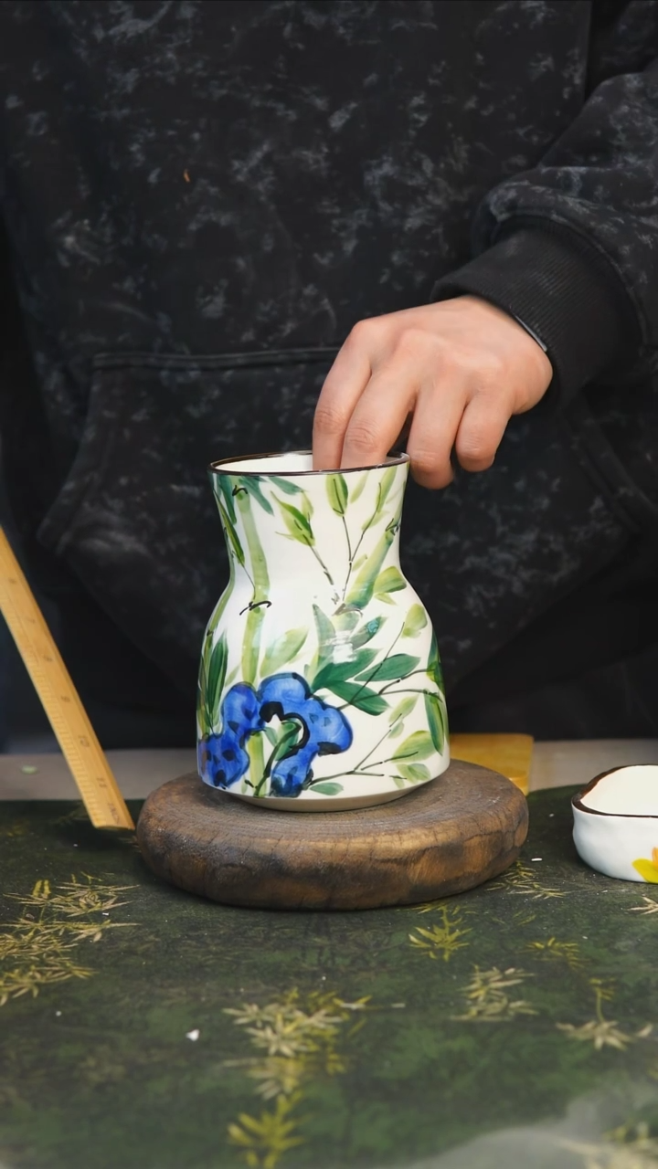 【闪购商品】125景德镇高温手工陶瓷花器餐