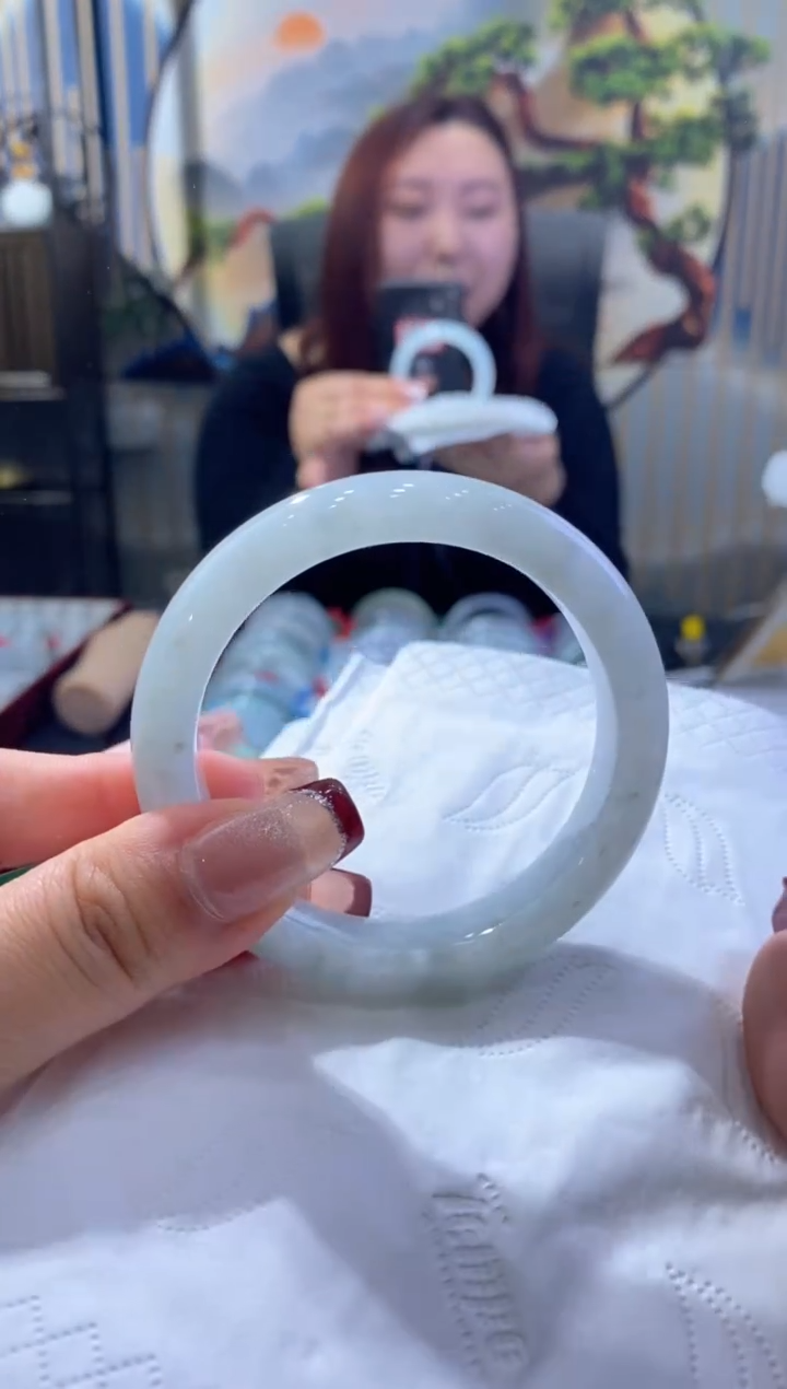 【闪购商品】翡翠手镯未镶嵌00007236