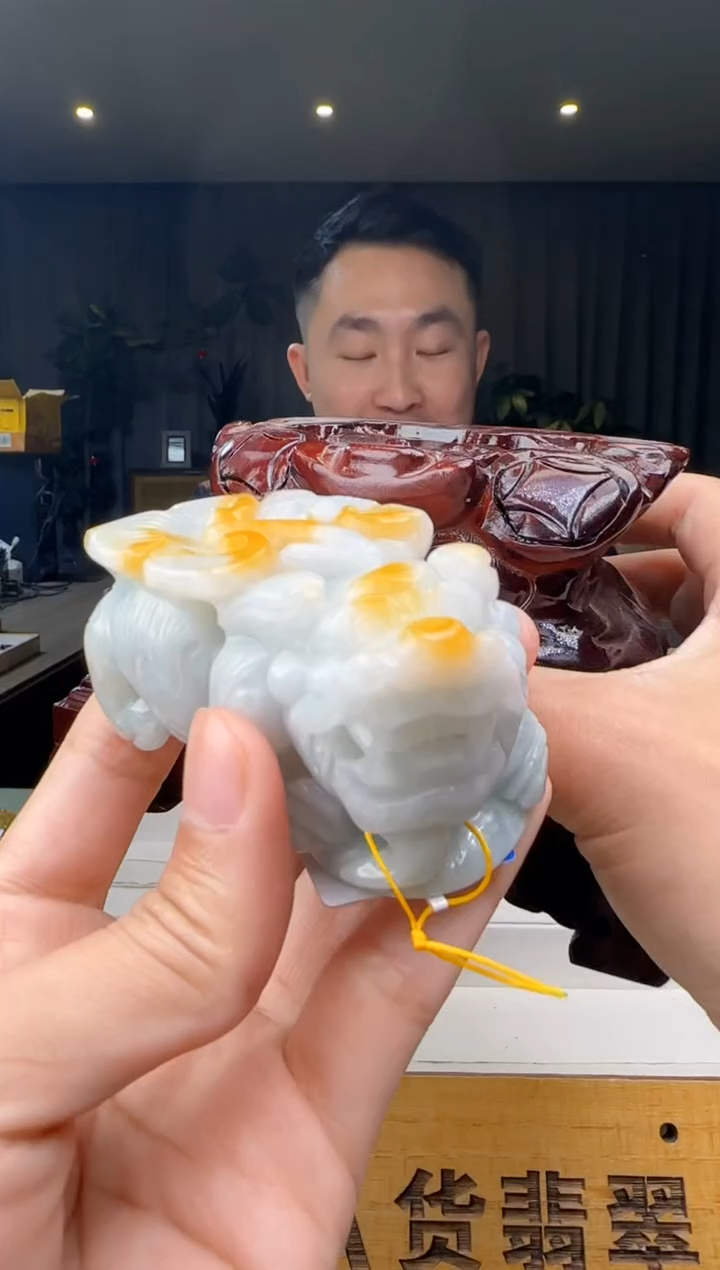 【闪购商品】翡翠摆件未镶嵌底座XM@@960Q3J11396