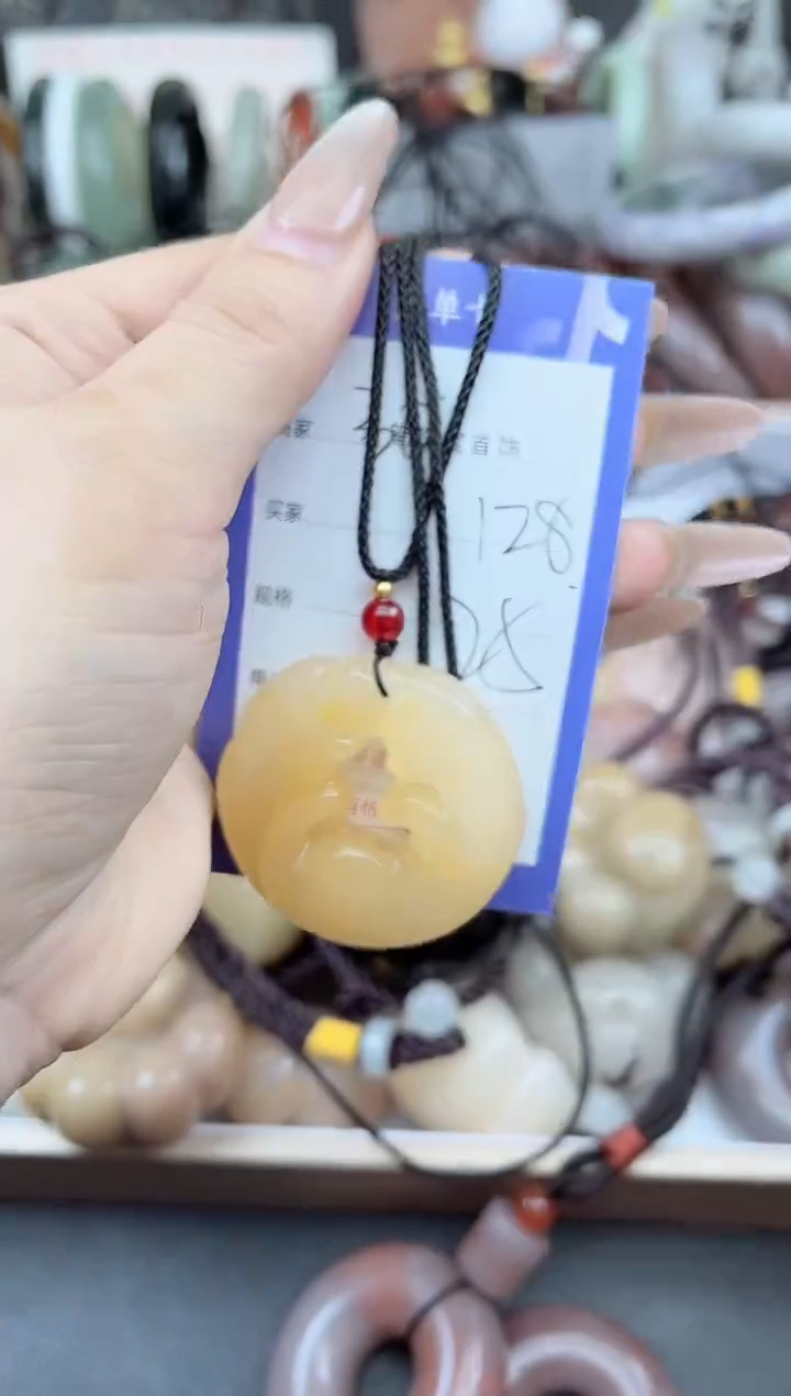 未镶嵌手镯石英质玉128