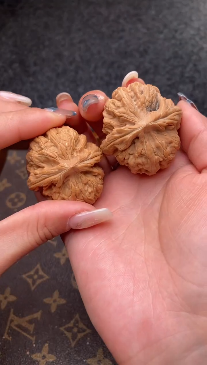 把件文玩核桃B264号43尺红锦鲤