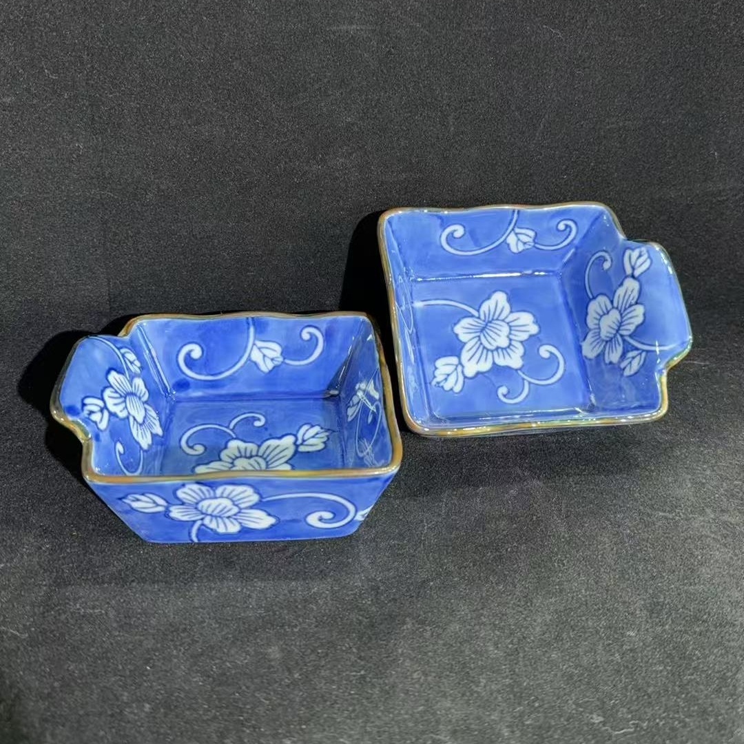 B556景德镇制陶瓷烟灰缸两件