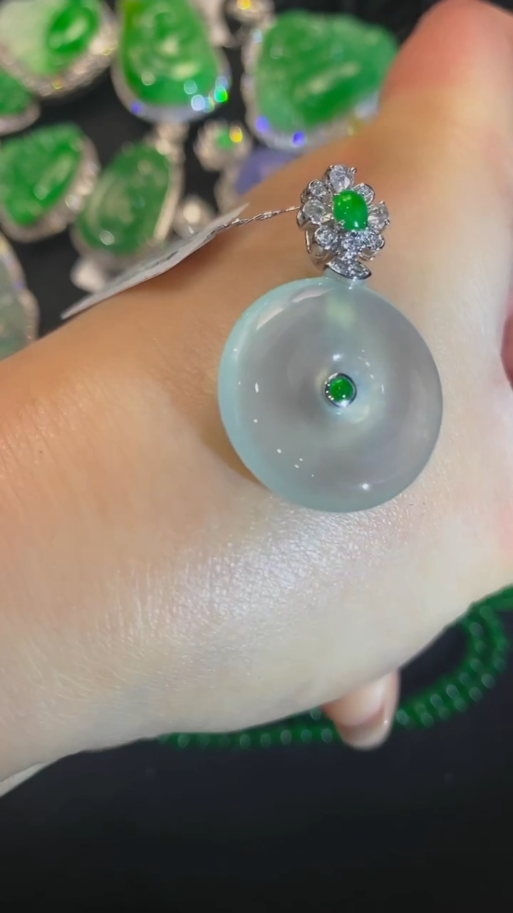 【闪购商品】翡翠吊坠(不含链)未镶嵌扣子
