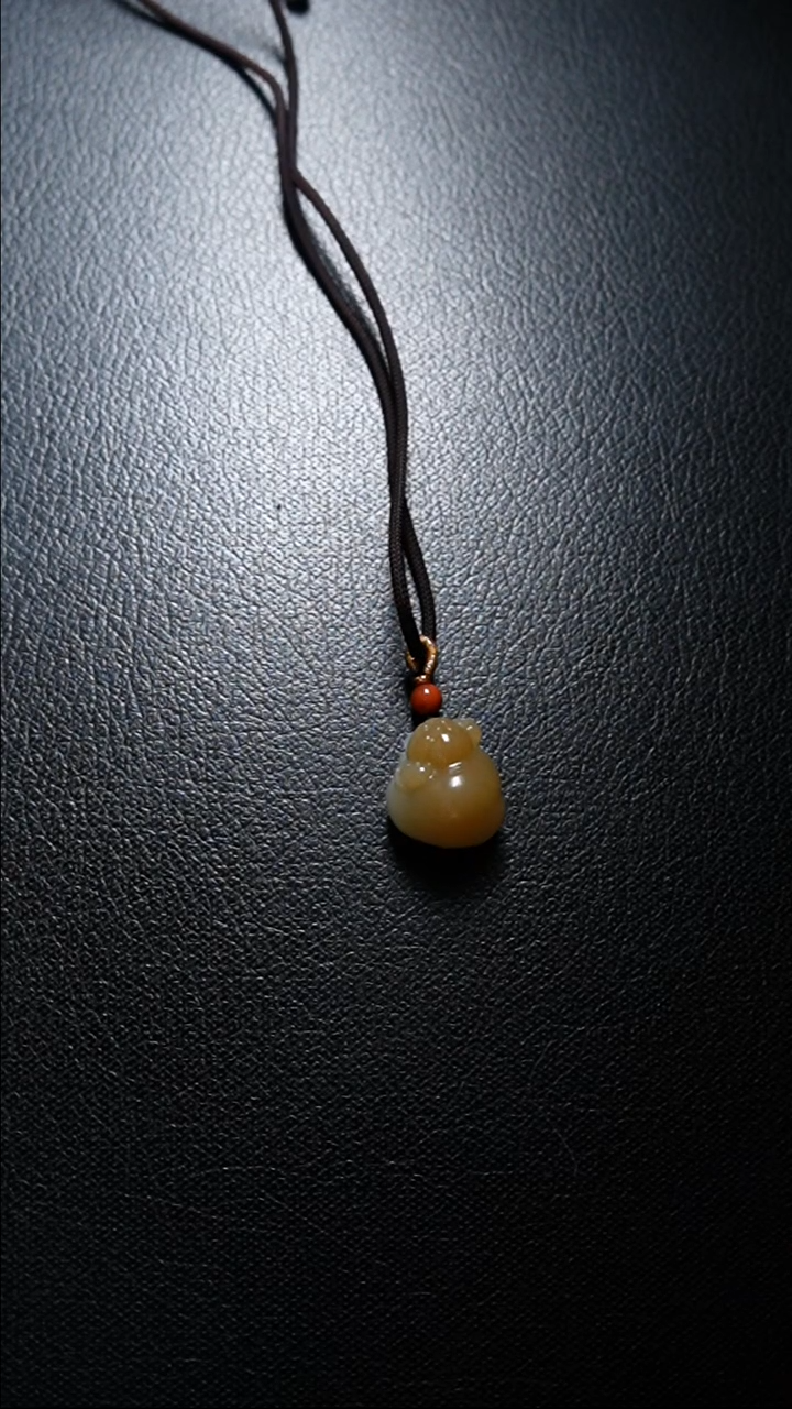 【闪购商品】和田玉颈饰未镶嵌猪