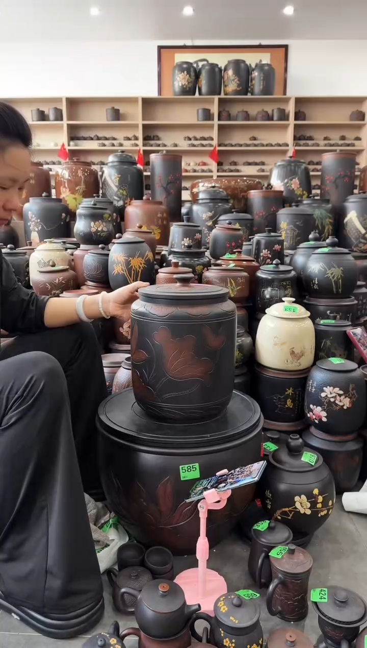 瑕疵  线雕 荷花 五号 茶缸 073