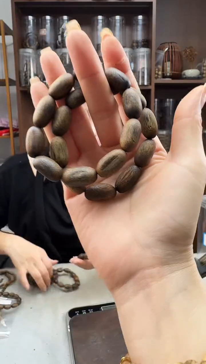 沉香手串1116张勺子枣珠沉水单圈多样性发一