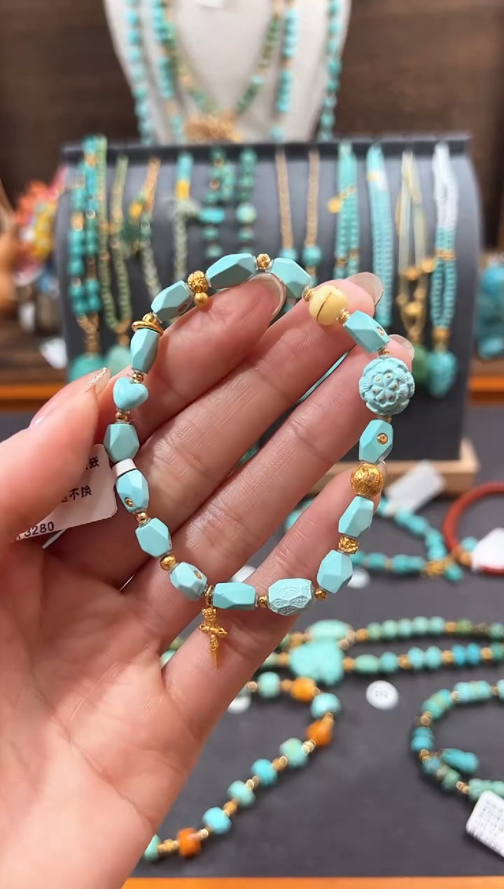 【闪购商品】绿松石手链18K金镶嵌绿松石手链