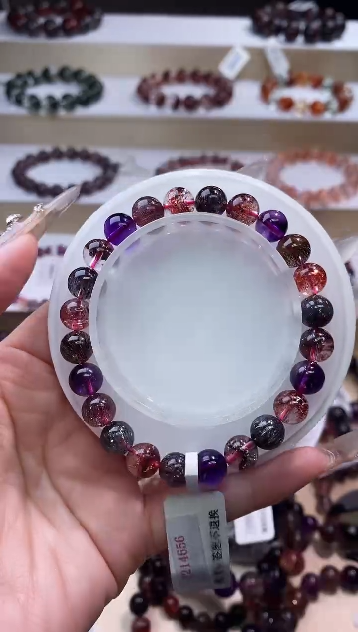 【闪购商品】水晶手链未镶嵌黑加仑超七8m+