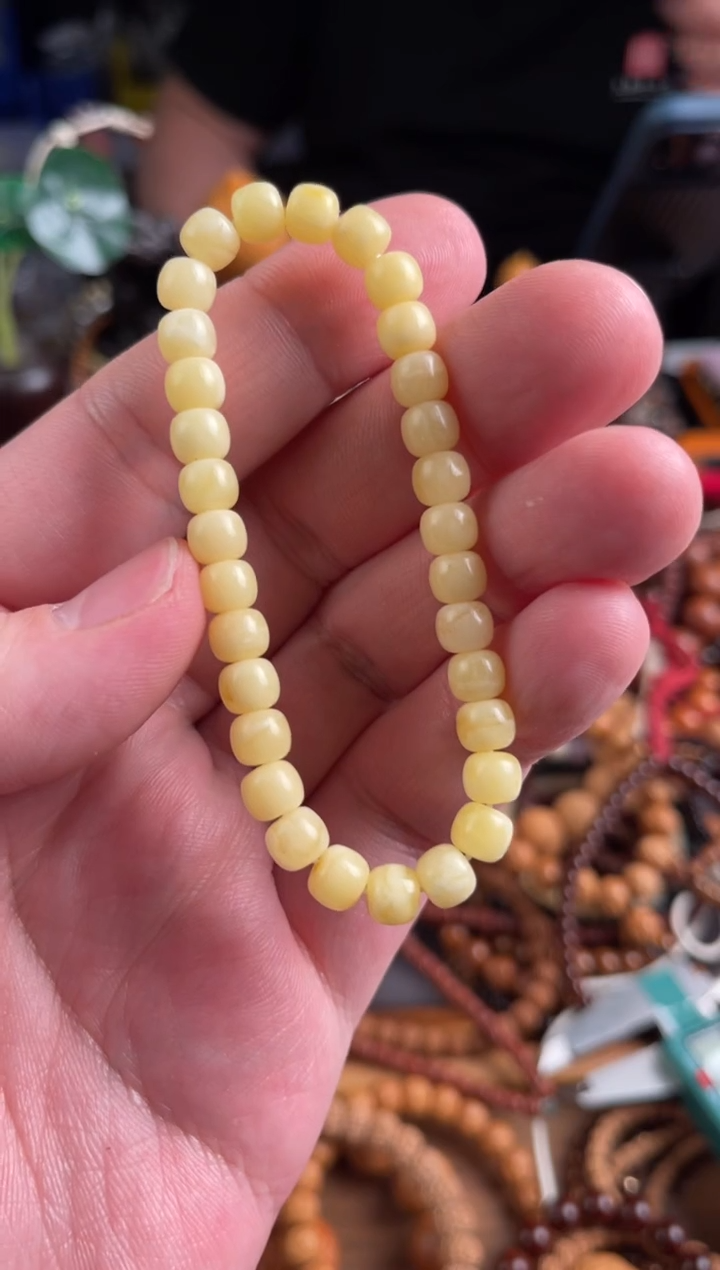 【闪购商品】蜜蜡裸石未镶嵌王胖子文玩工作室6.8老型单圈