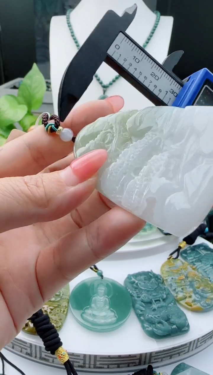 【闪购商品】翡翠颈饰未镶嵌11111111