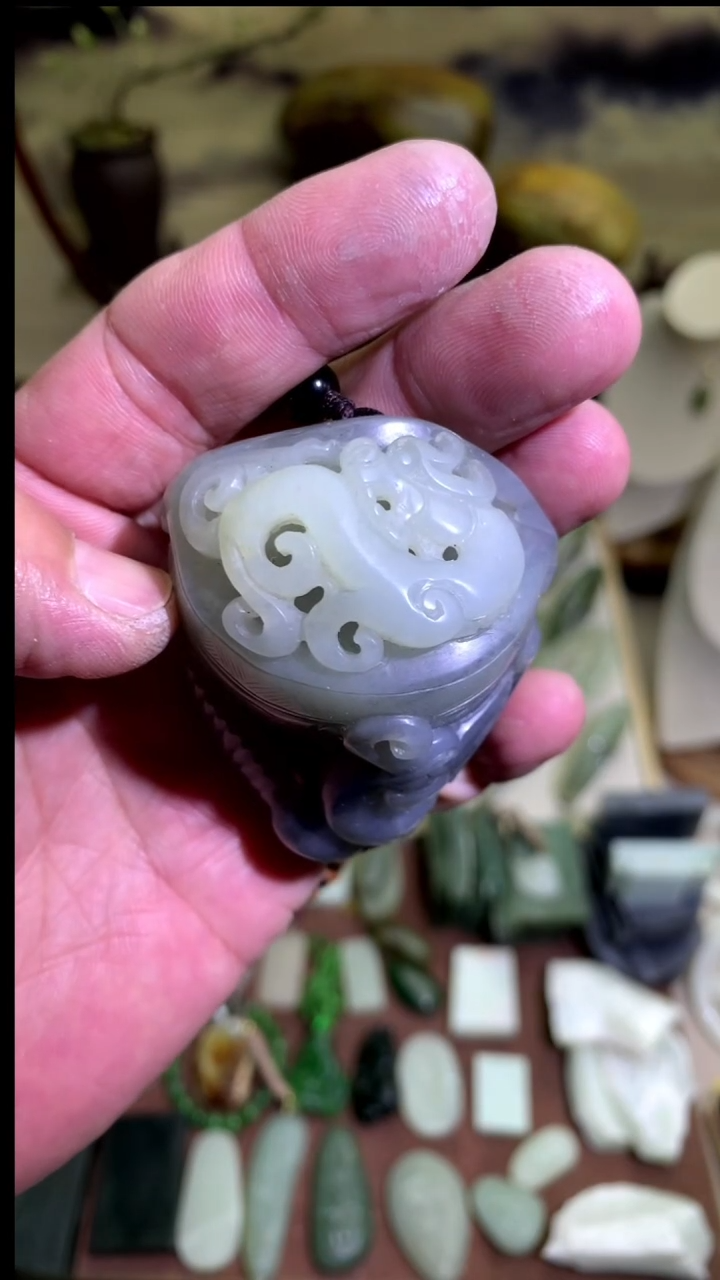 【闪购商品】和田玉颈饰未镶嵌子料青花