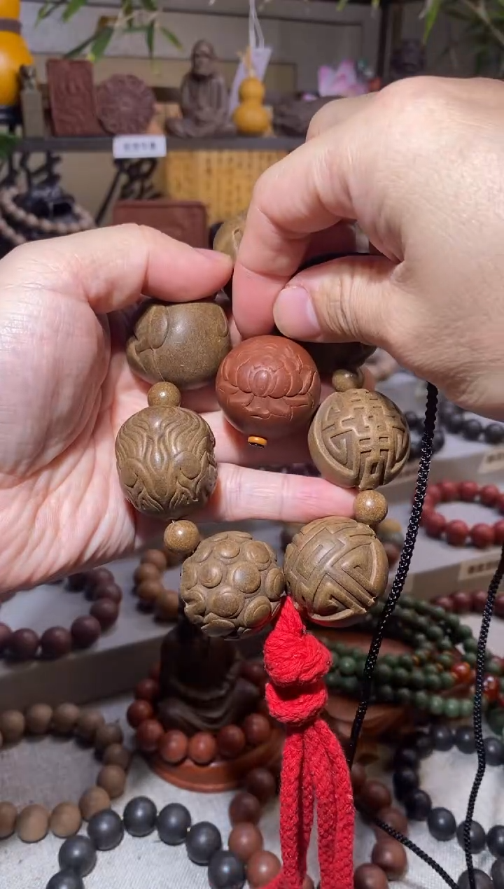 【闪购商品】泥塑瑕疵大苏合7颗大手持