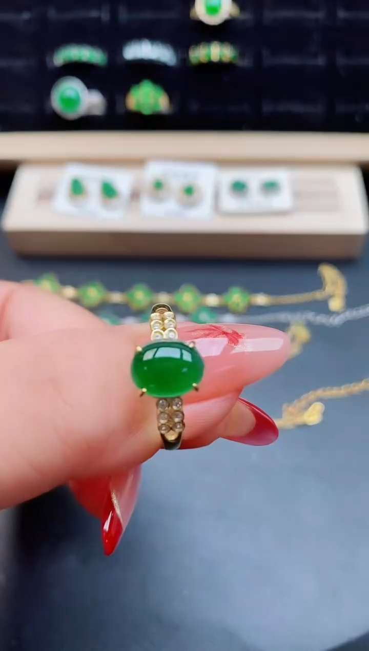 【闪购商品】翡翠戒指银S925镶嵌508550