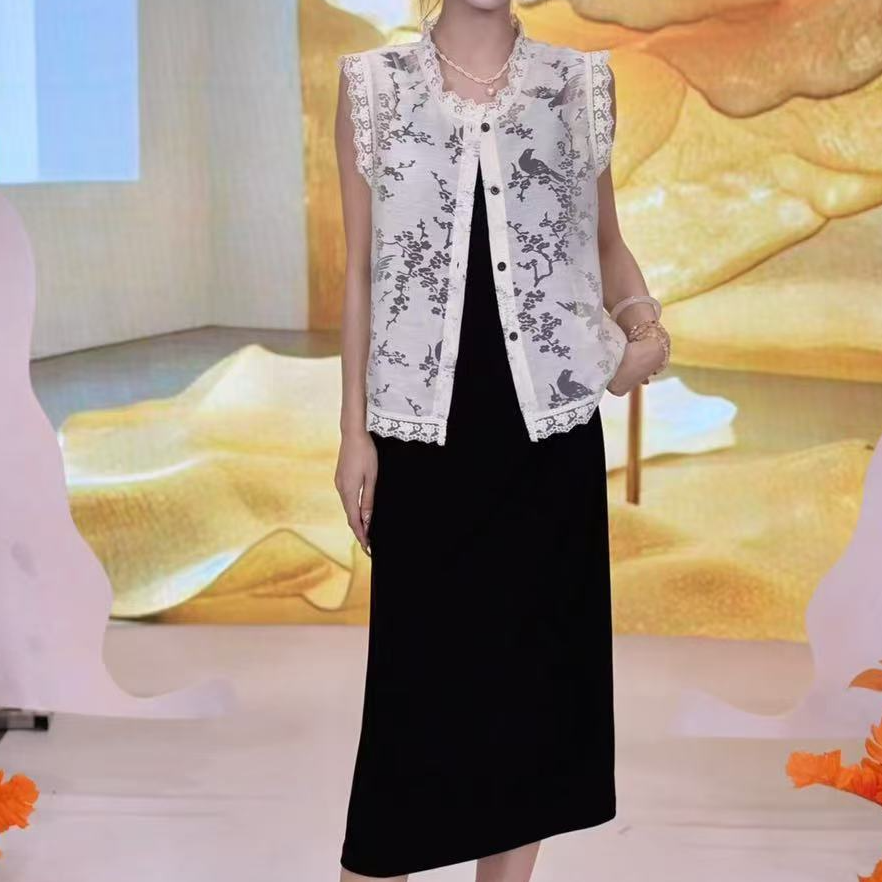 【入夏私语】镂空雕花马甲吊带裙休闲套装5868