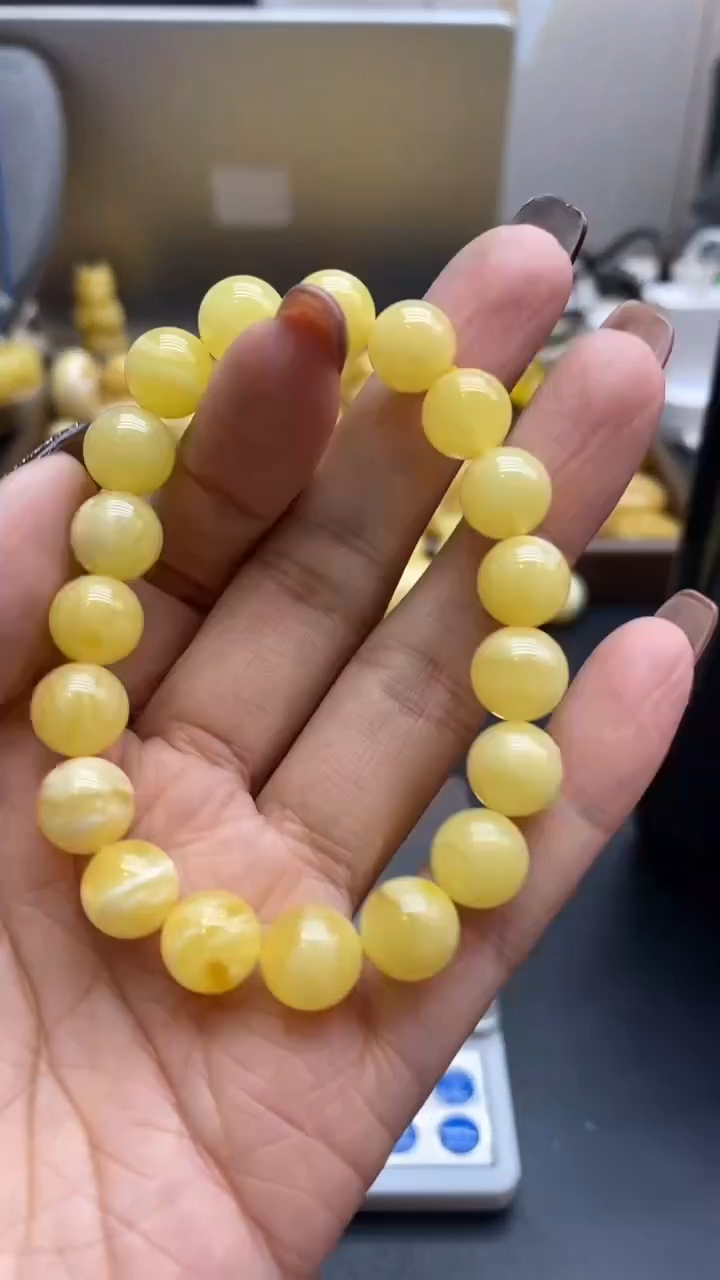 琥珀未镶嵌珠宝奇石711