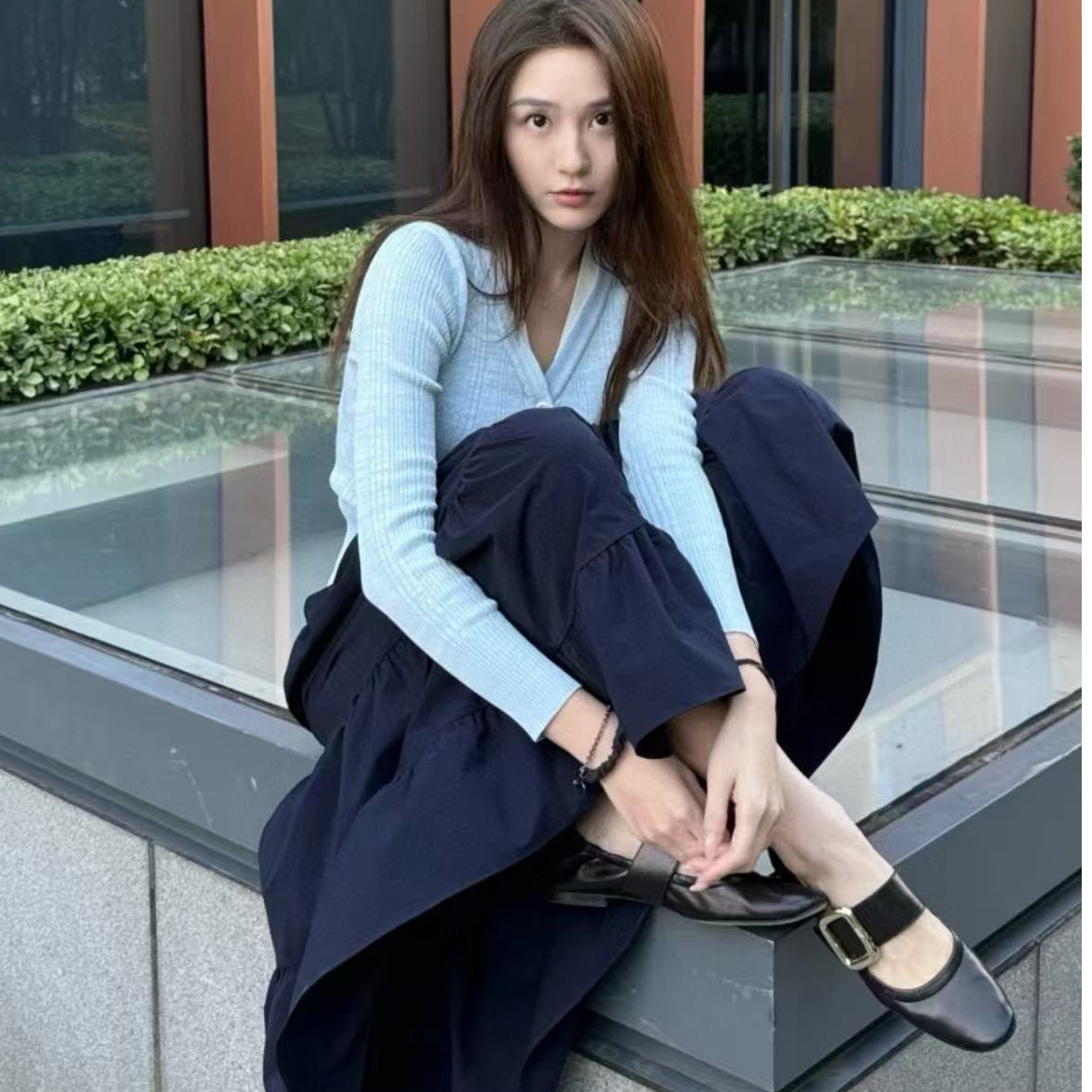 未使用 Roger Vivier/罗杰·维威耶 /六六/黑色方扣船鞋单鞋