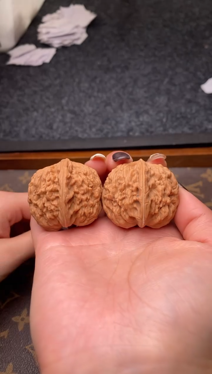 把件文玩核桃b194号42尺九月元宝全品