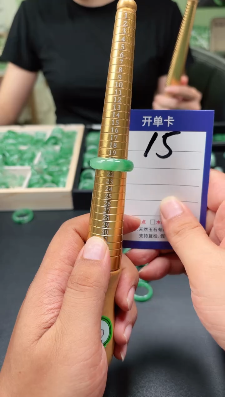 未镶嵌石英质玉戒圈21