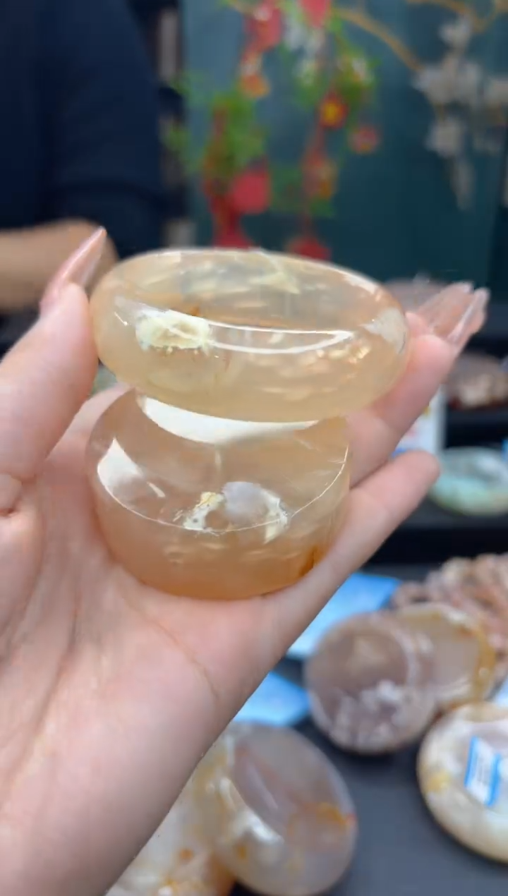 【闪购商品】石英质玉手镯未镶嵌55（55圈赠送镯心）