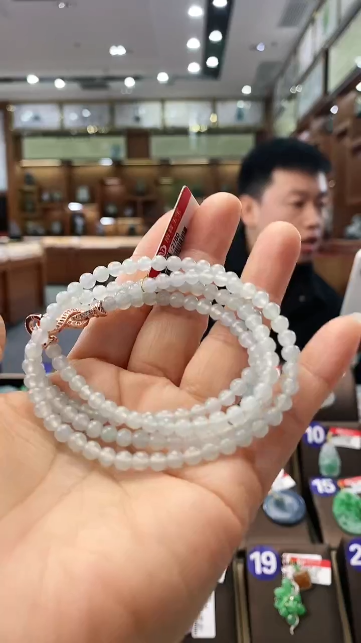 【闪购商品】翡翠颈饰未镶嵌4.5mm珠链