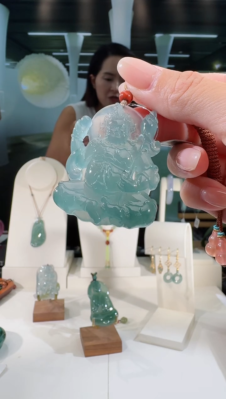 翡翠未镶嵌吊坠(不含链)黄财神