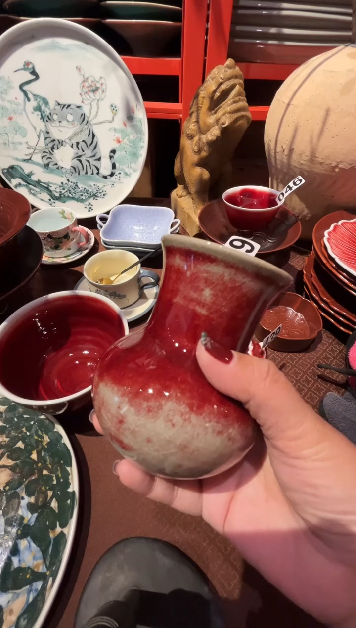 瓷片米***?549红色花器