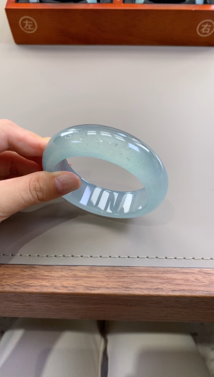 未镶嵌手镯翡翠冰晴宽版正圈