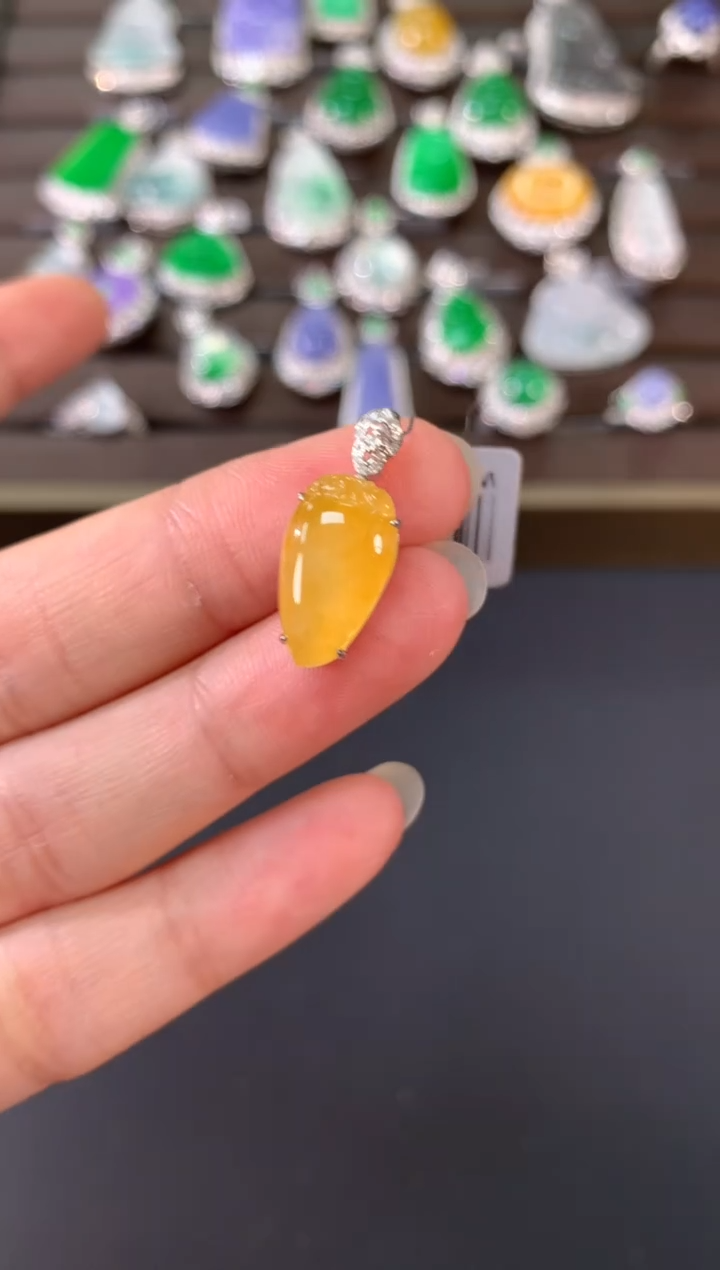 【闪购商品】翡翠吊坠(不含链)18K金镶嵌A608|2980