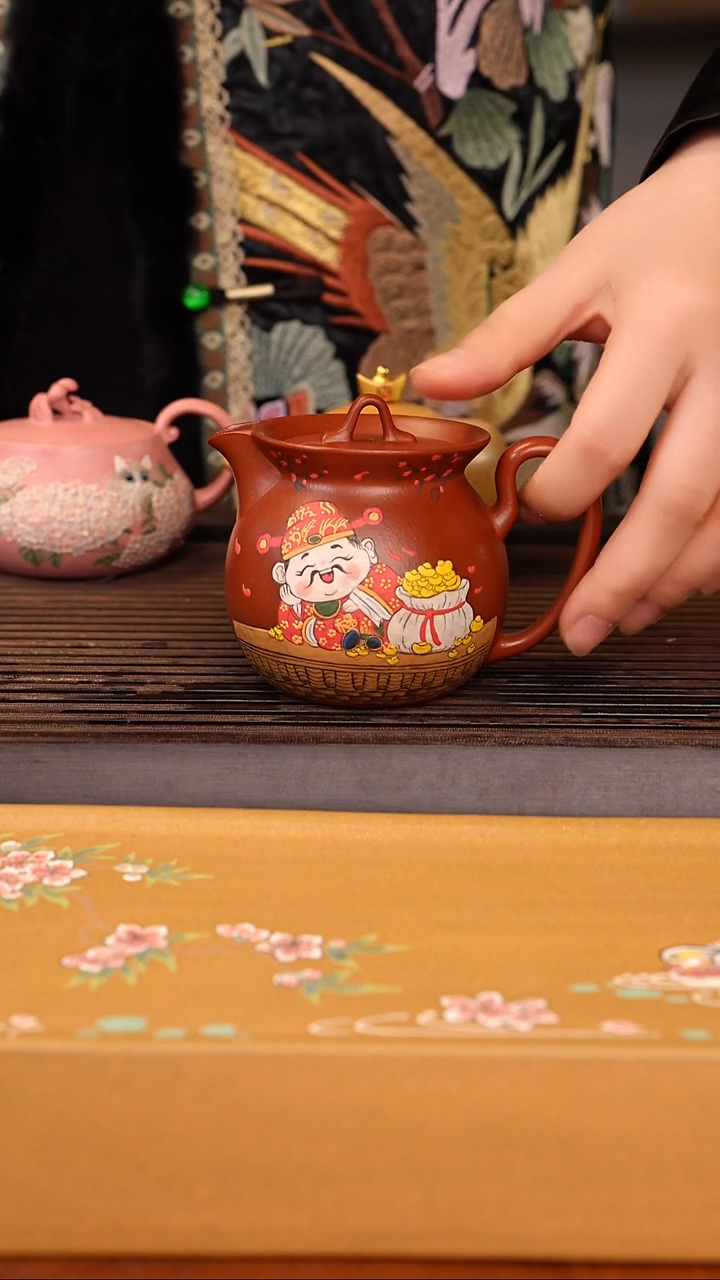 茶壶紫砂朱泥财神壶