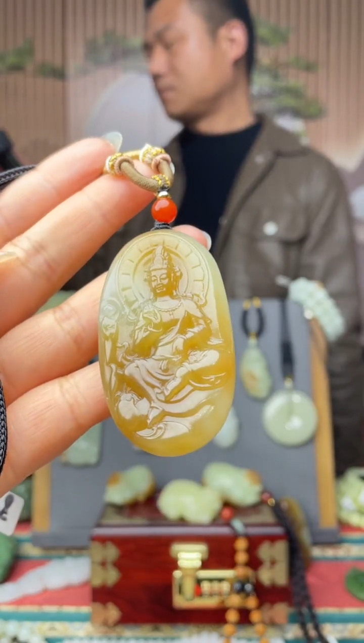 颈饰未镶嵌和田玉拍一发一