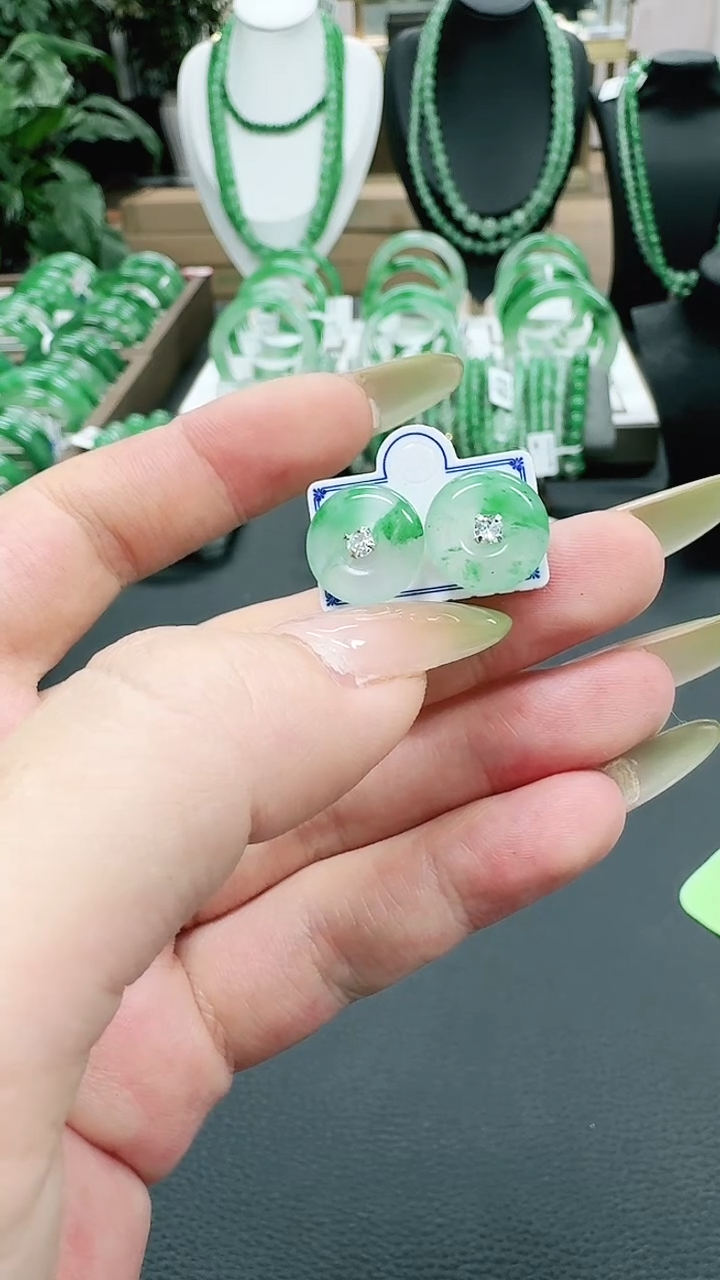 未镶嵌1石英质玉（非洲翠）/0146