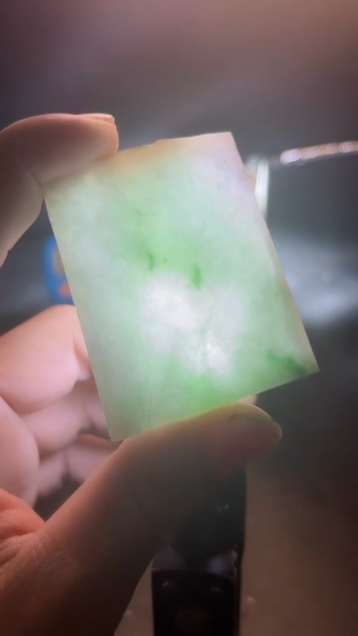 裸石翡翠七*雨天然翡翠