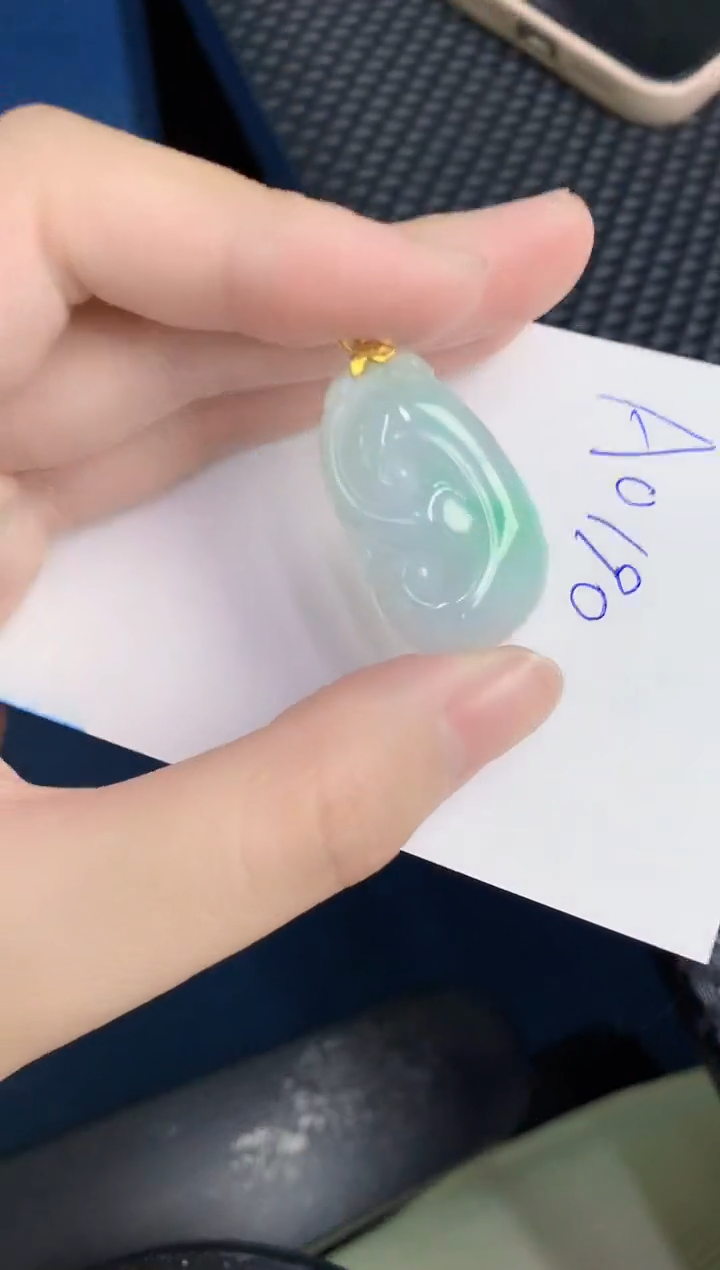 【闪购商品】翡翠颈饰18K金镶嵌0000000000
