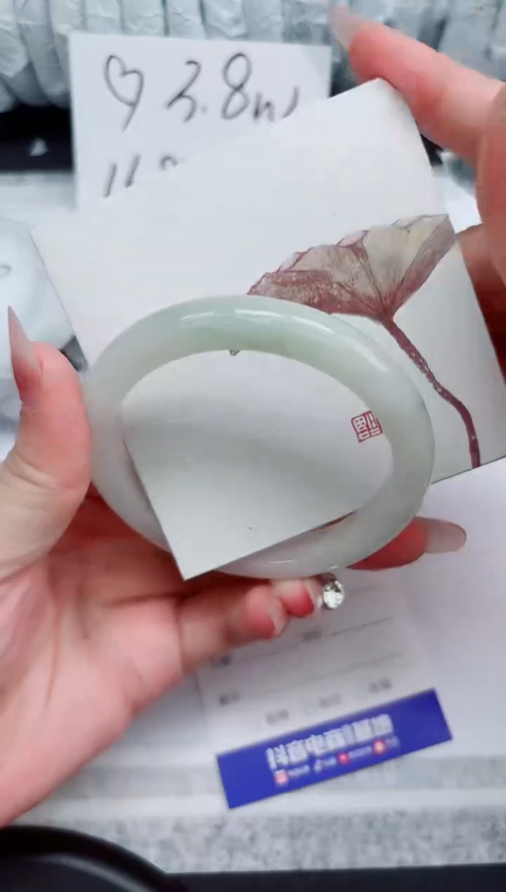 石英质玉手镯未镶嵌125-59.8