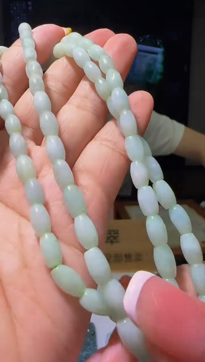 定制翡翠未镶嵌R-@@JHDD080103