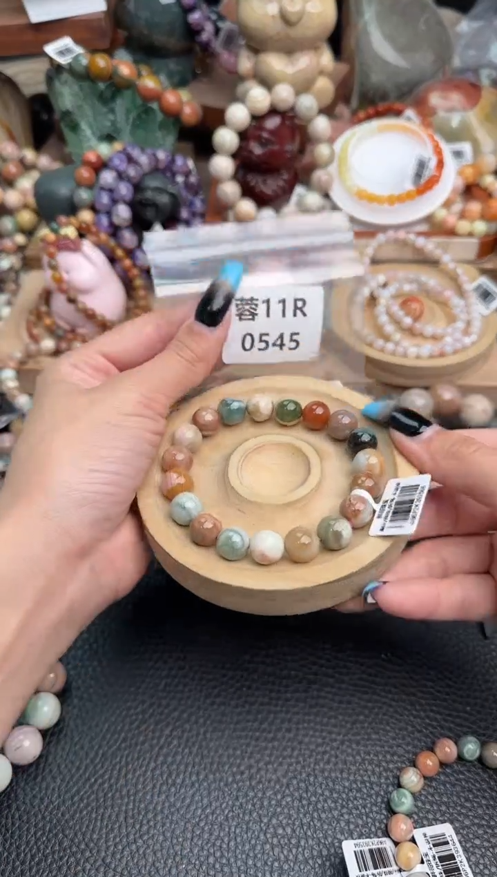 【闪购商品】石英质玉未镶嵌手链11R0545