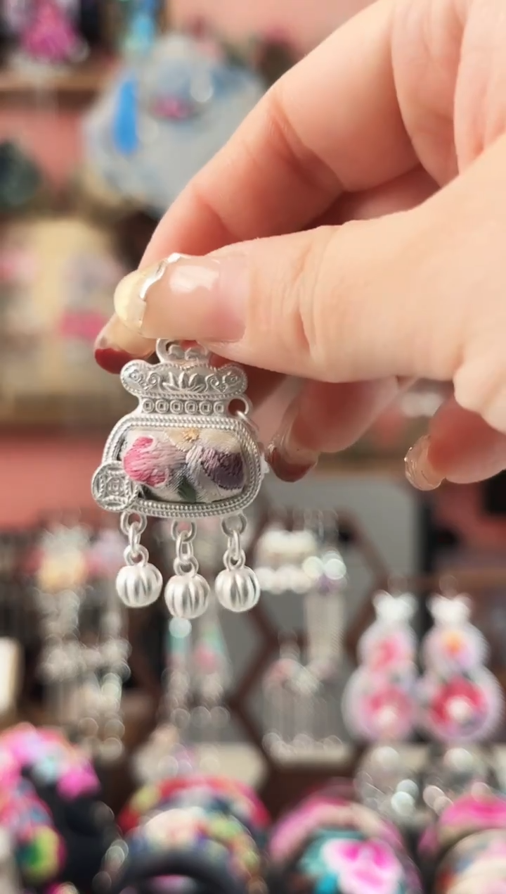 艺枝独绣手工饰品114