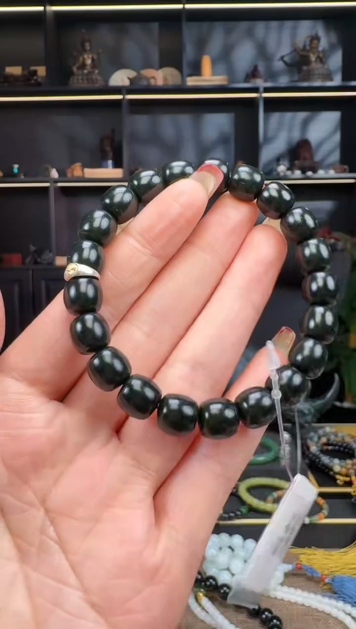 【闪购商品】和田玉1未镶嵌10mm塔青老型手串
