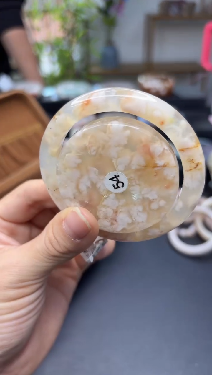 【闪购商品】石英质玉手镯未镶嵌A49(54圈赠送镯心)