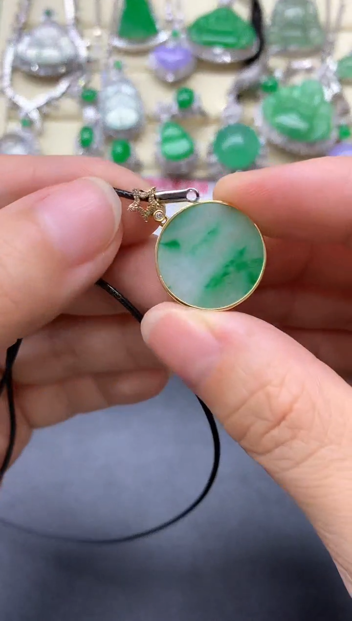 颈饰18K金镶嵌翡翠228-中国好珍宝