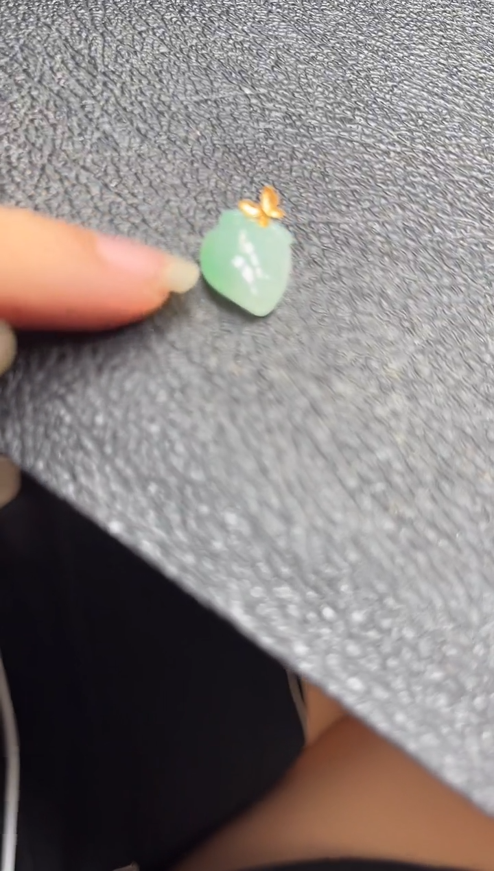 颈饰18K金镶嵌翡翠0383485952