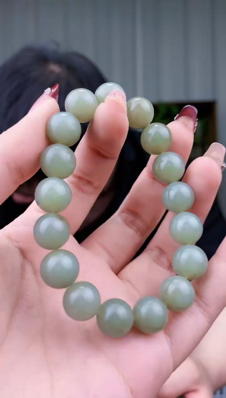 【闪购商品】和田玉挂件未镶嵌拍一发一，多样性发货！