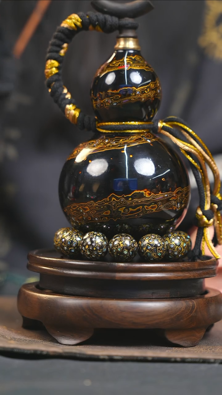 【闪购商品】YP181漆艺酒葫芦不包手串及旋转底座