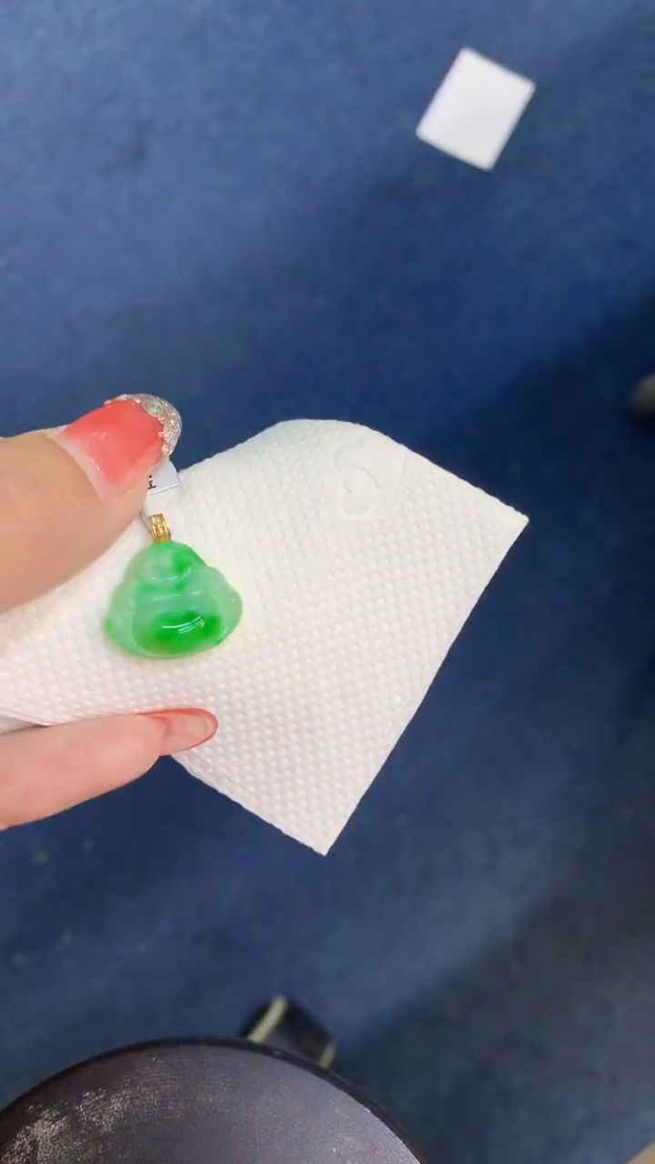 颈饰18K金镶嵌翡翠1